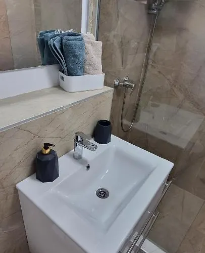 Elias Luxury アパート コンスタンツァ