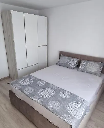 Elias Luxury Apartment